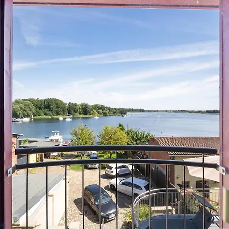 Wasserblick In Der Inselstadt *